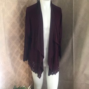 🌟SALE🌟3/$25Super cute cardigan size xxl